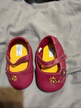 Baby Deer Magenta Mary Jane Shoes with Yellow Insole